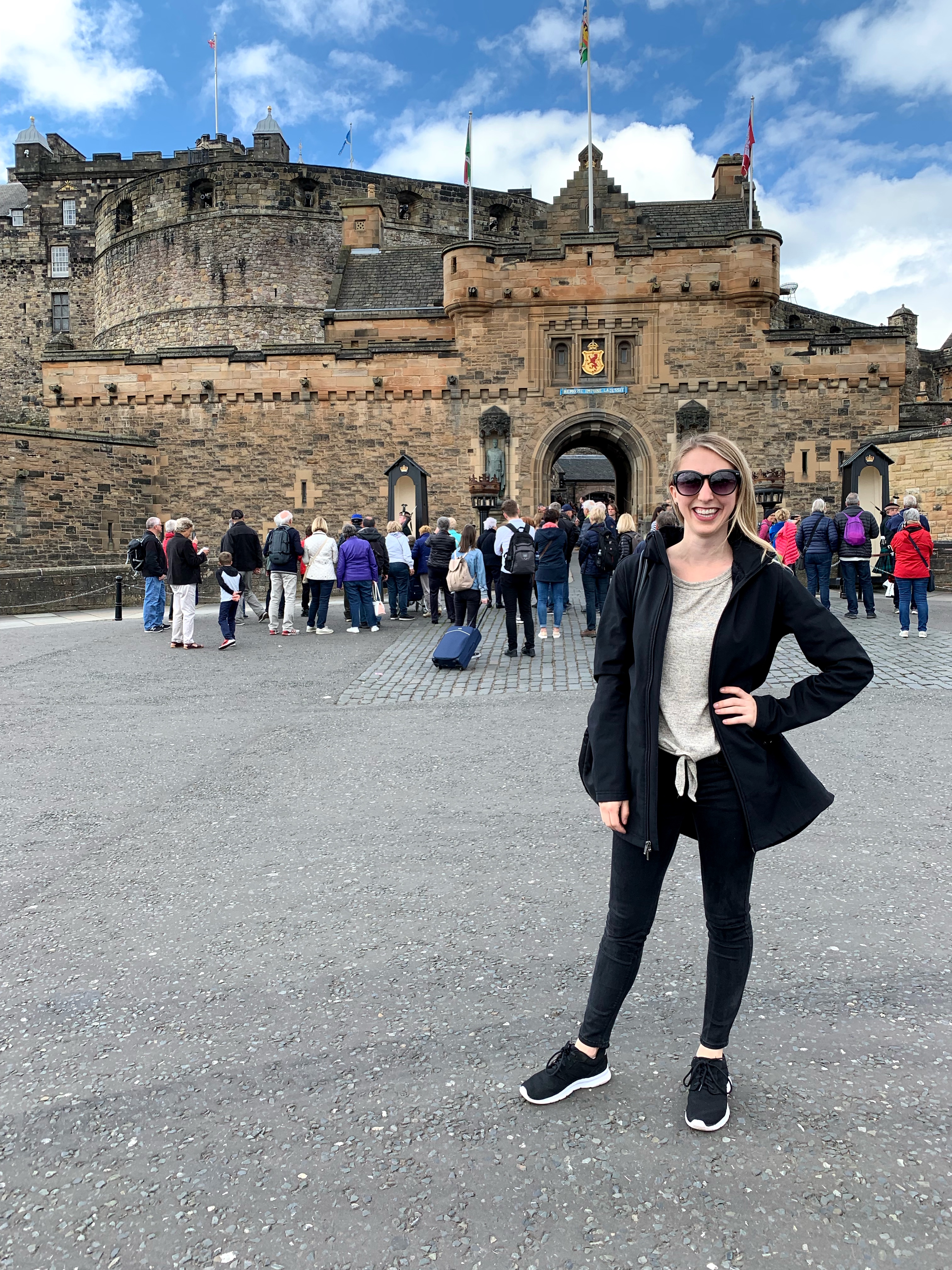 Amanda outside the entrance to Edinburgh Castle